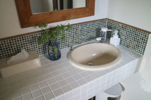 【タイルの洗面台/流し台/タイルの壁】汚れたら綺麗に戻せる？良い点・悪い点